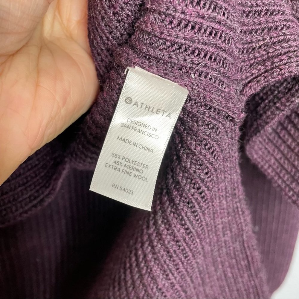 Athleta Switchback Pullover V-Neck Knit Sweater - image 7